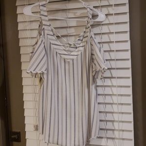 COPY - Cold shoulder top